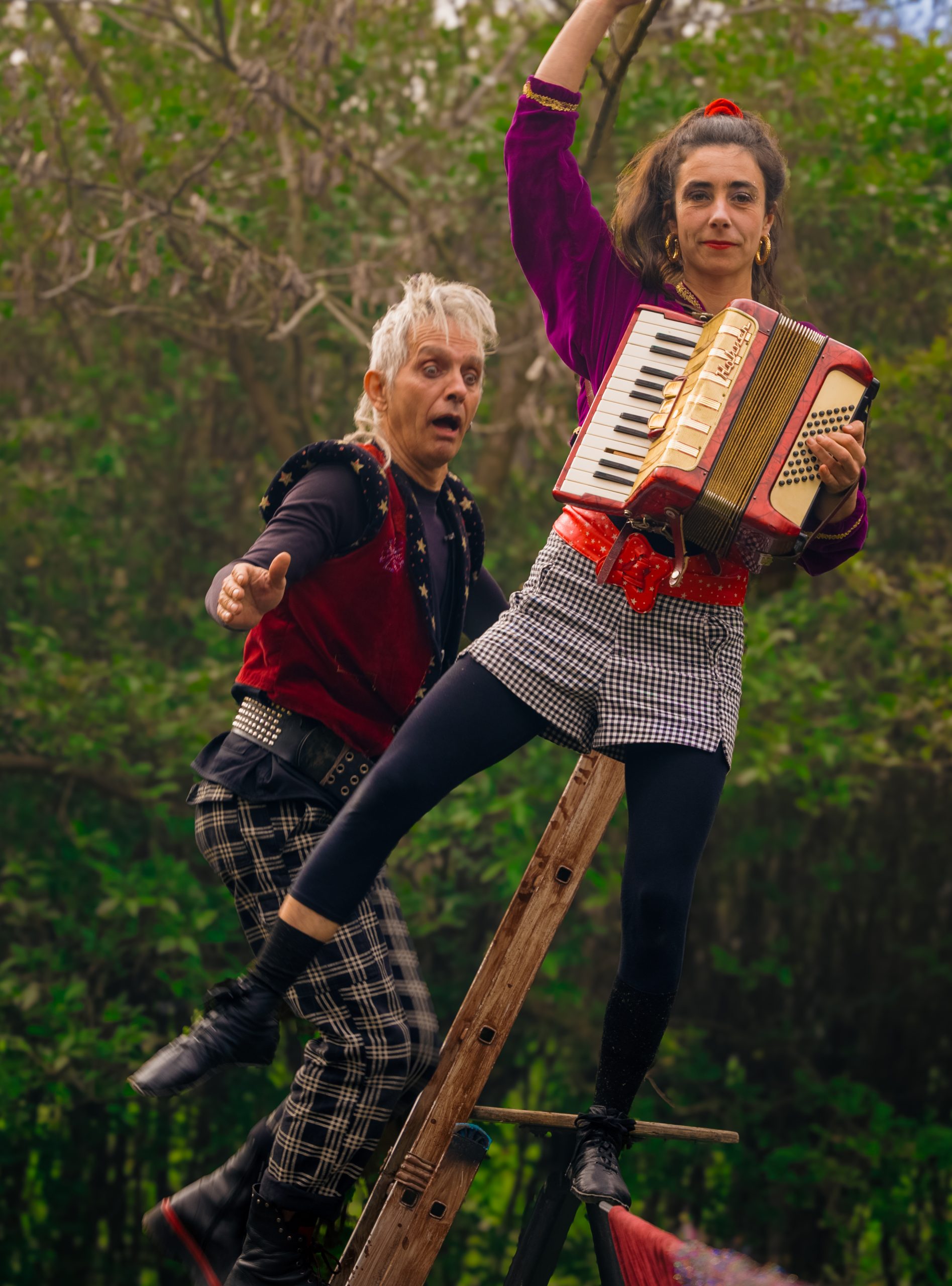 Spectacle de cirque musical au Festival Tous Dehors 2026 dans le Jura
