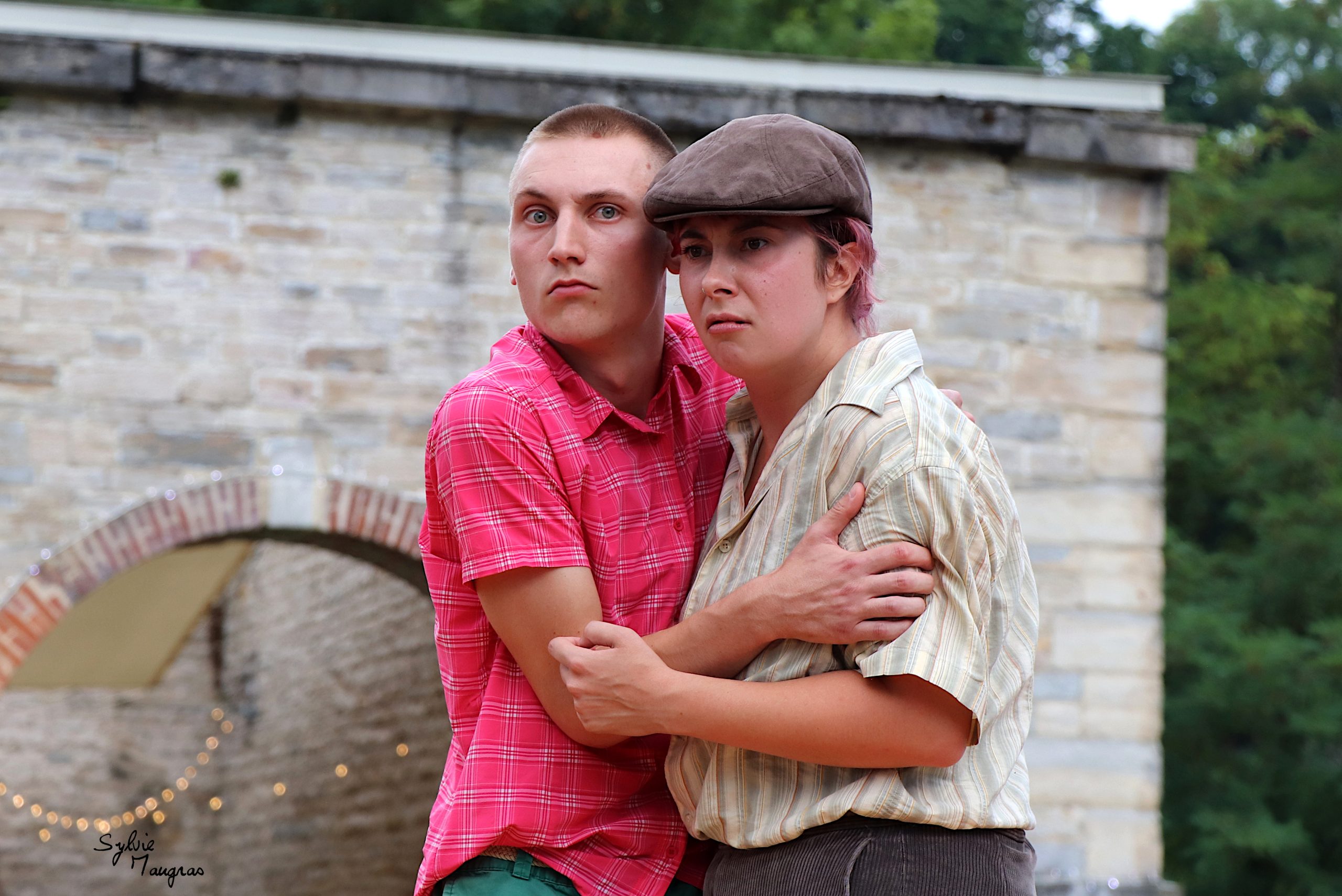 Spectacle de théâtre de rue au Festival Tous Dehors 2026 dans le Jura